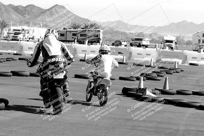 media/Mar-20-2023-Moto Forza (Mon) [[d0bbc59e78]]/Around the Pits/